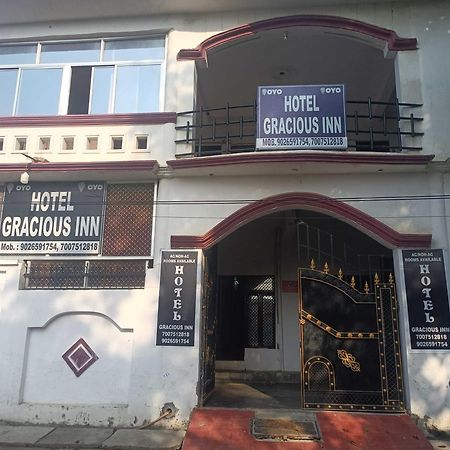 SPOT ON 93693 Hotel Gracious Inn Lucknow Exterior foto