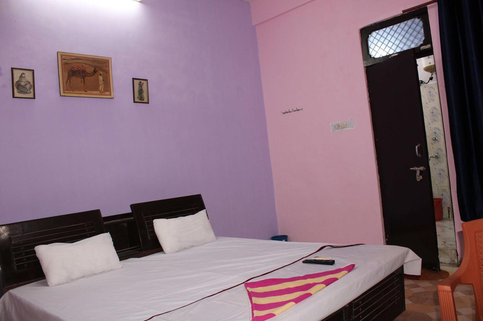 SPOT ON 93693 Hotel Gracious Inn Lucknow Exterior foto